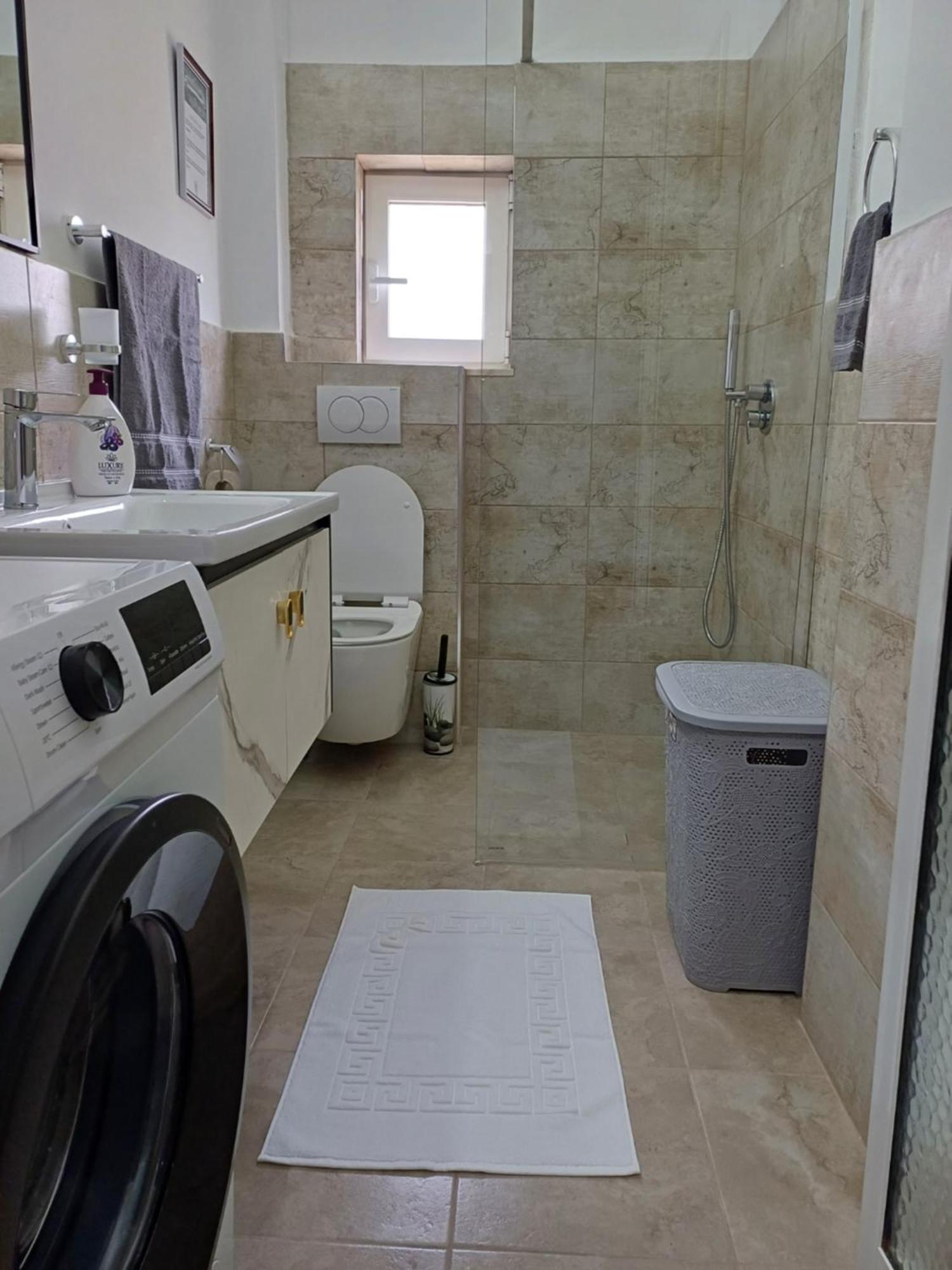 Apartamenti Vero Tiranë Luaran gambar